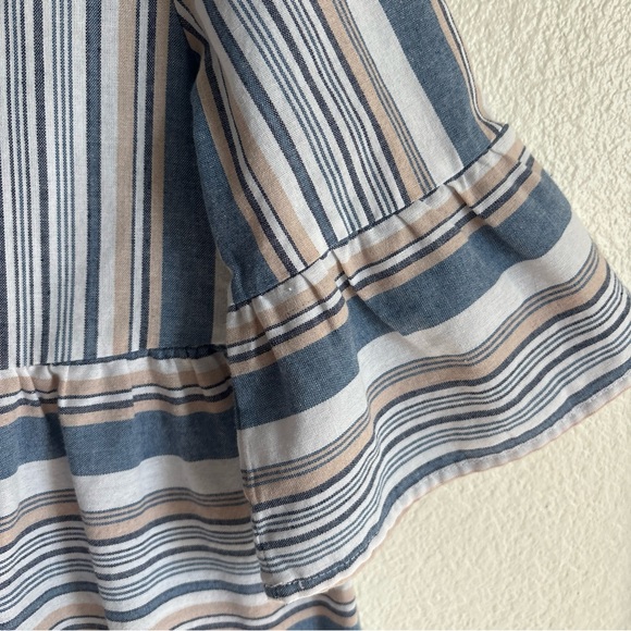 Emery Rose Striped Top - Picture 3 of 6